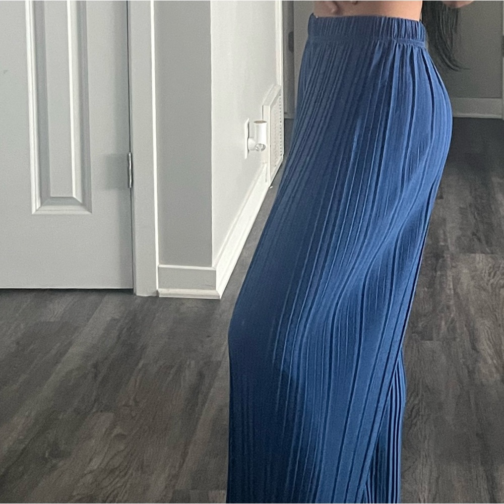 Women’s Wide Leg Pants